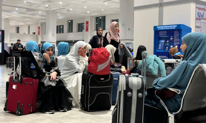 Şahinbey 174 öğrenciyi umreye uğurladı