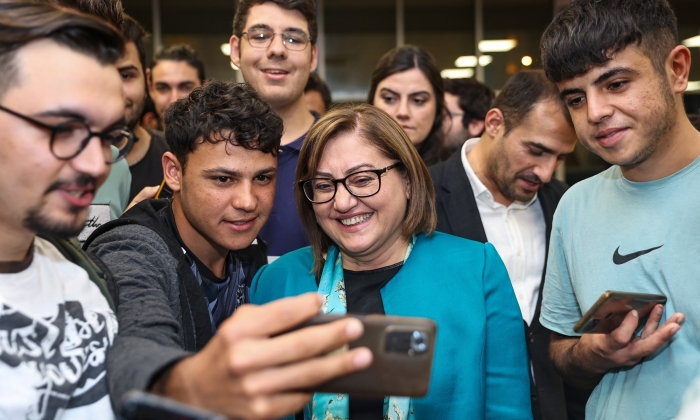Büyükşehir öğrencilere ulaşım desteğini sürdürüyor