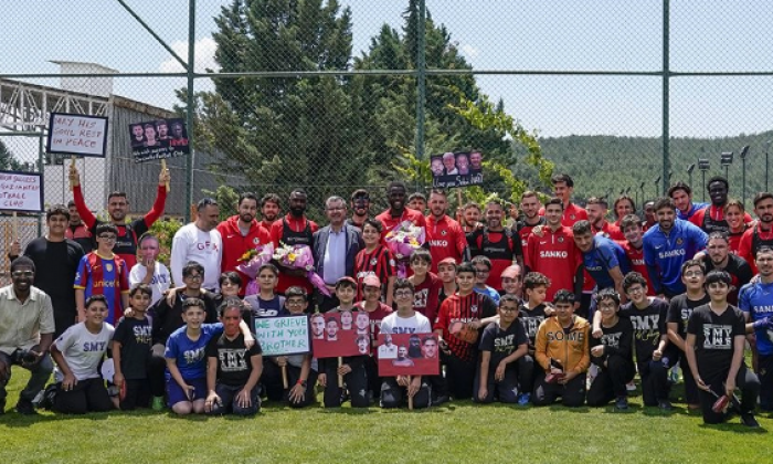    Simya Koleji öğrencilerinden ziyaret