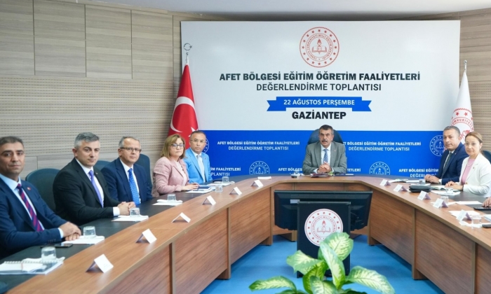 Bakan Tekin, Gaziantep'te değerlendirme toplantısına katıldı