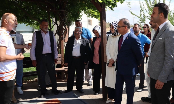    Öğrenciler, huzurevi sakinleri ile buluştu!