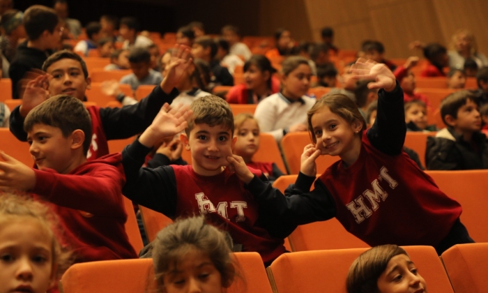    Şehitkâmil’de çocuk tiyatrosu günleri başladı