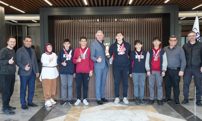 Erdem Koleji Ortaokul Yüzme Takımı İl 4.’sü Oldu