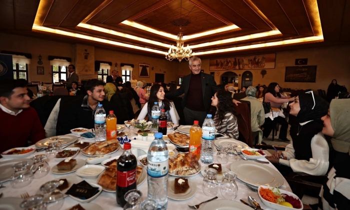    Tahmazoğlu’ndan öğrencilere müjde