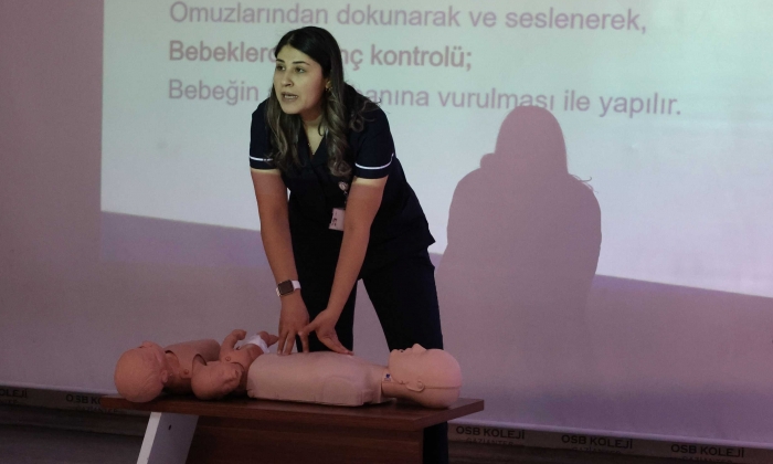    OSB Koleji Öğrencilerine İlk Yardım Eğitimi