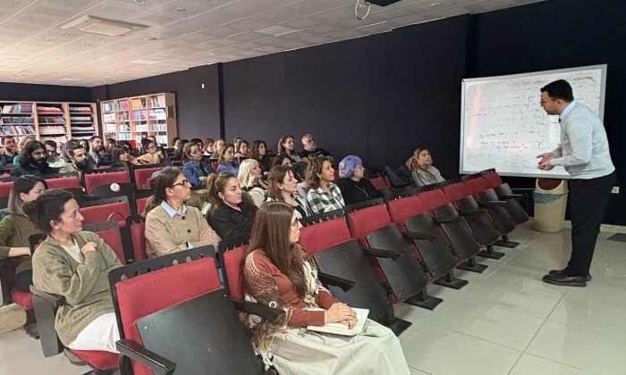 GAÜN’de Yazma Becerisi Çalıştayı