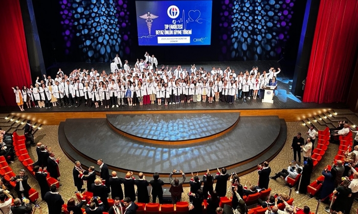 GAÜN Tıp Fakültesi Öğrencileri Beyaz Önlüklerini Giydi