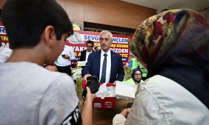    Gaziantep’te öğrencilere karne hediyesi