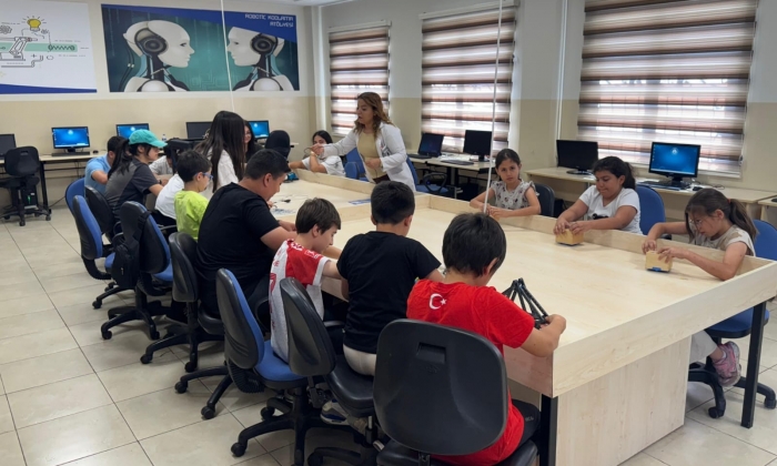    Geleceğin Bilimcileri Şahinbey’de Yetişiyor