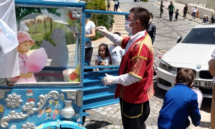 Hayat Kreş ve Anaokulu'ndan Pamuk Şeker Sürprizi