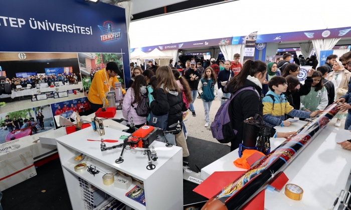 TEKNOFEST’’e GAÜN stantında ziyaretçi akını