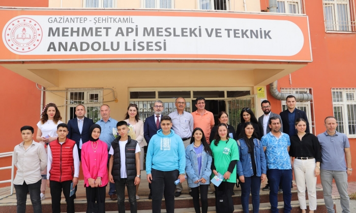 TİHEK Başkanı liseli öğrencilerle biraraya geldi