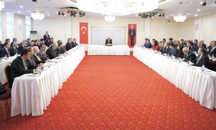 Bakan Tekin, 71 ilin millî eğitim müdürüyle bir araya geldi