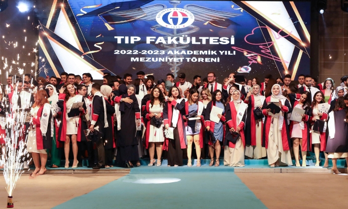 211 doktor mezun oldu