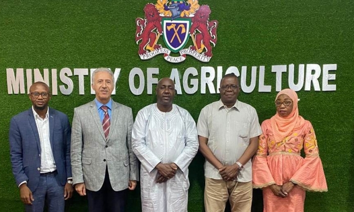 GAÜN öğretim üyesinden Gambia’ya eğitim verme ziyareti