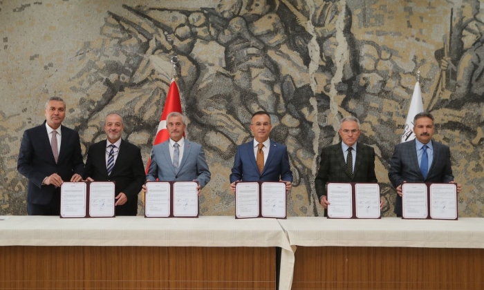 İmzalar eğitim için atıldı!