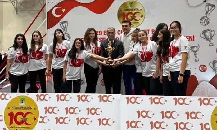 SANKO Okulları'nın kupa başarısı!