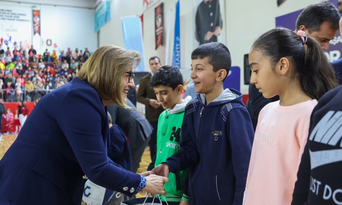 Başarılı Öğrencilere Ödül!