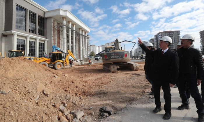 Millet Kütüphanesi Yükseliyor!