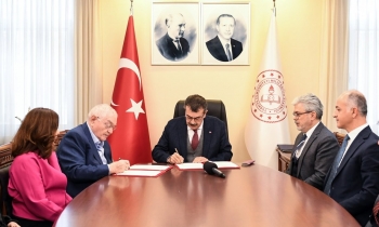 İmzalar Eğitim İçin Atıldı