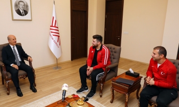 ​​​​Yükseköğretim Kurulundan Milli Sporculara Destek