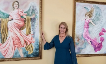    İlk kişisel resim sergisini kız çocuklarına adadı