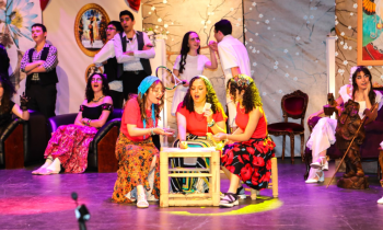 GKV Öğrencileri "Lüküs Hayat" Müzikali ile Sahne Aldı