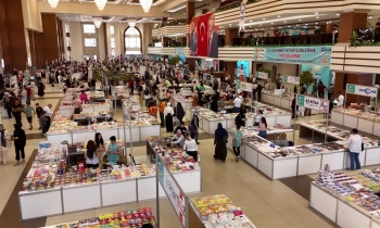 Şahinbey Kitap Fuarları’na yoğun ilgi