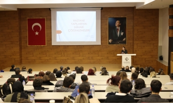    HKÜ’de “Hastane Yapılarında Mimari Yaklaşımlar” Semineri