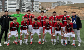 Adil Sani Konukoğlu Spor Lisesi  2. oldu