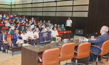 Rektör Doğan Asistan Hekimlerle Bir Araya Geldi