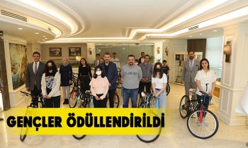 Gençler ödüllendirildi
