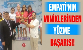 Empati’nin Miniklerinden yüzme başarısı!