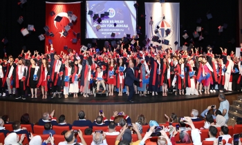 Teknik Bilimler Meslek Yüksekokulu mezunlarını uğurladı