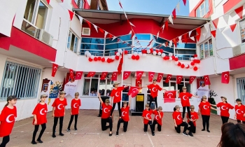 Cumhuriyet'in 100'üncü yılında  ADA KOLEJİ 10 YAŞINDA...